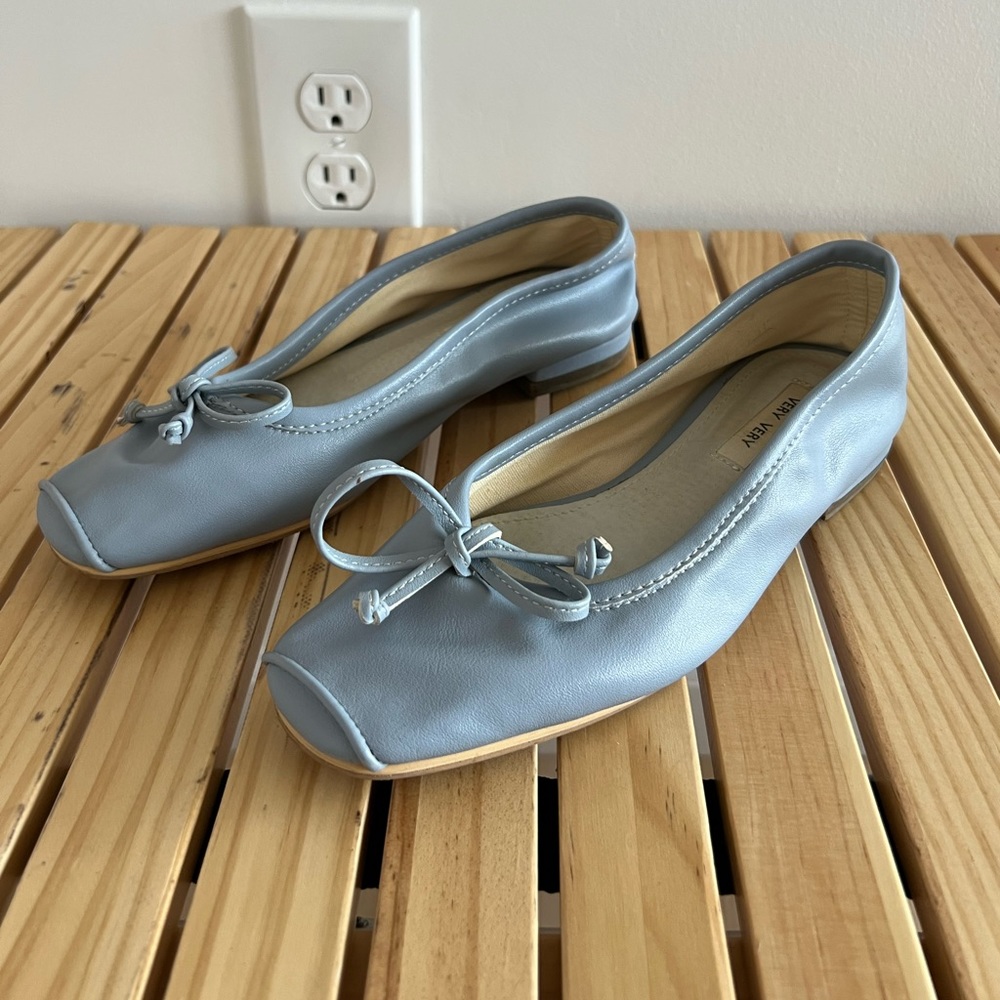Blue Ballet Flats - Picture 1 of 4